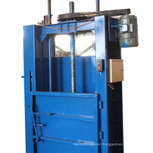 RD Automatic vertical baler is used for packing all kinds of fiber.